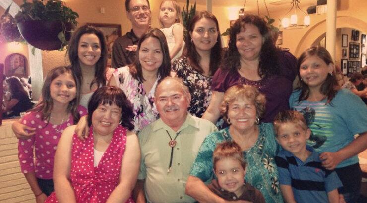 Eva Longoria: Γιορτάζει τα γενέθλια του μπαμπά της!