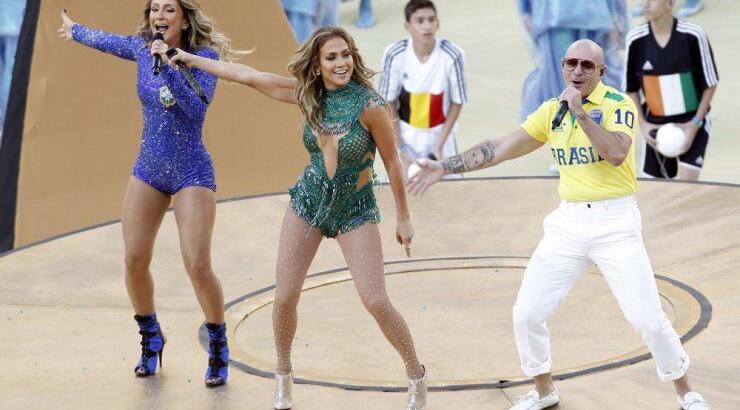 Πλούσιο φωτογραφικό υλικό από την εμφάνιση της Jennifer Lopez στην έναρξη του Μουντιάλ