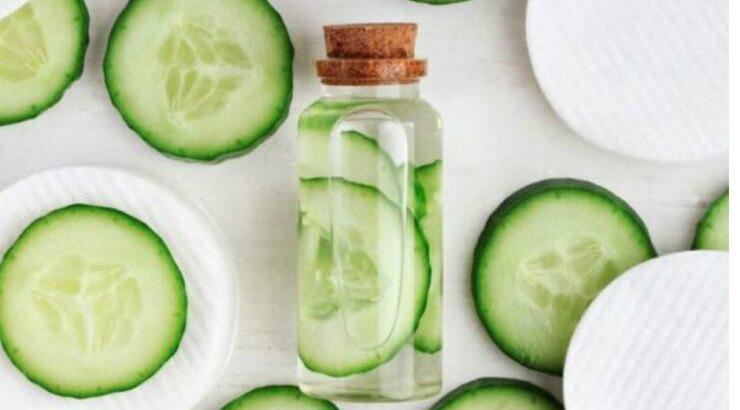 DIY λοσιόν προσώπου για τόνωση και λάμψη με μόνο δυο υλικά