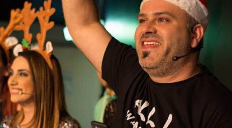 Τι θα δούμε απόψε στο Πρωτοχρονιάτικο “Show και Αβλαβές”