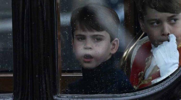 Το χασμουρητό του πρίγκιπα Louis στη στέψη που έγινε viral [εικόνα & βίντεο]