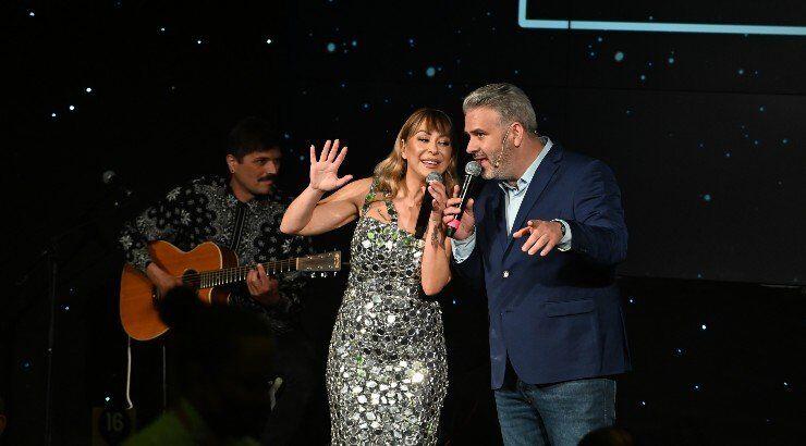 Λούης Πατσαλίδης – Μελίνα Ασλανίδου: Το ντουέτο αλά κυπριακά στη σκηνή των Cyprus Eating Awards [βίντεο]