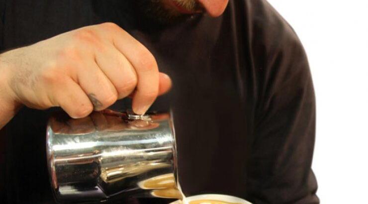 O Χρήστος Λουκάκης στο Milk bar