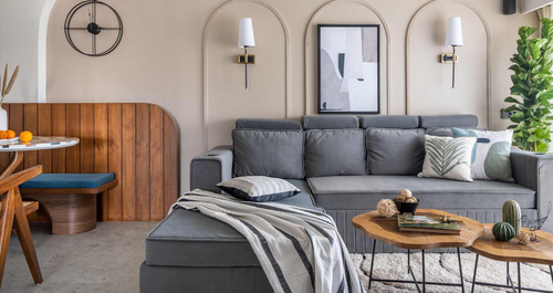 Ένα ζευγάρι έφτιαξε το διαμέρισμα των ονείρων τους σε 71τ.μ. (με ένα μπαλκόνι που θυμίζει Ελλάδα)