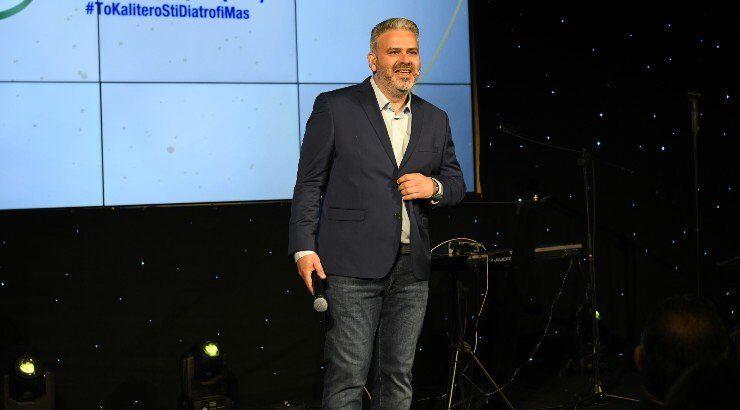 Λούης Πατσαλίδης: Άλλαξε έξι outfits κατά τη διάρκεια των Cyprus Eating Awards! [εικόνες]