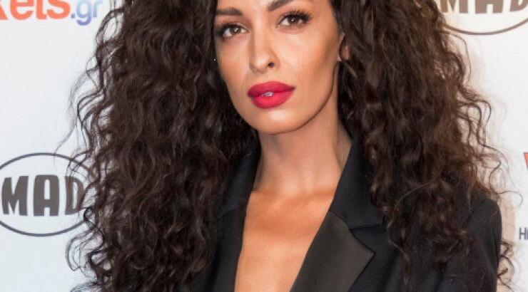 Ελένη Φουρέιρα: Έστειλε selfie στον Σαμαρά για να δει τι φοράει στα MAD!