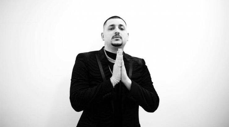 Σάλος έχει προκληθεί με την φωτογραφία του Mad Clip μέσα στο νεκροτομείο [εικόνα]