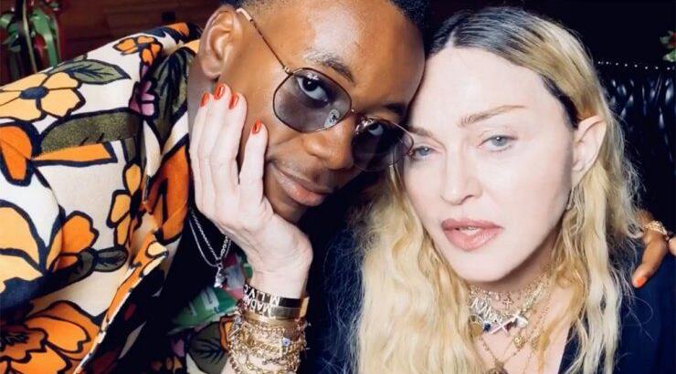 Ο γιος της Madonna ποζάρει με φόρεμα και στέλνει ηχηρά μηνύματα [βίντεο]