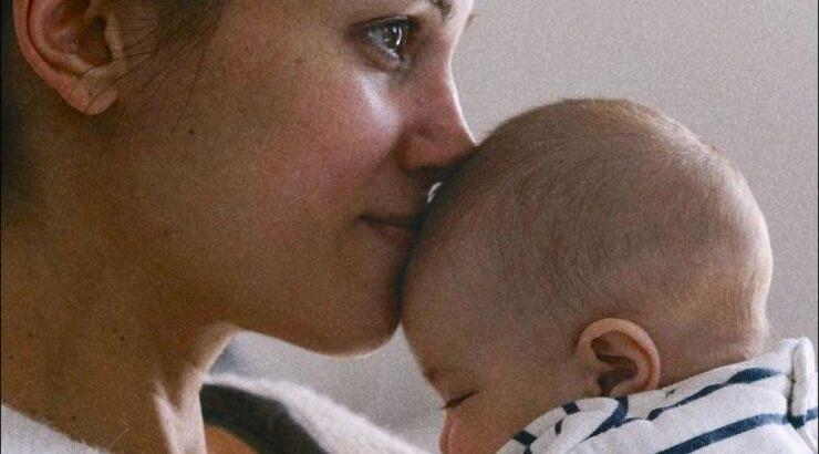 Μαίρη Συνατσάκη: "Το παιδί μου είναι βιολογικά κορίτσι" [βίντεο]