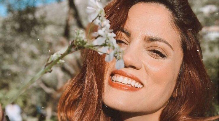 Μαίρη Συνατσάκη: Αυτός είναι ο επώνυμος τραγουδιστής σύντροφός της; [βίντεο]