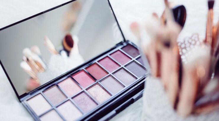 Όλα όσα θέλετε να γνωρίζετε για την ημερομηνία λήξης των προϊόντων μακιγιάζ! 