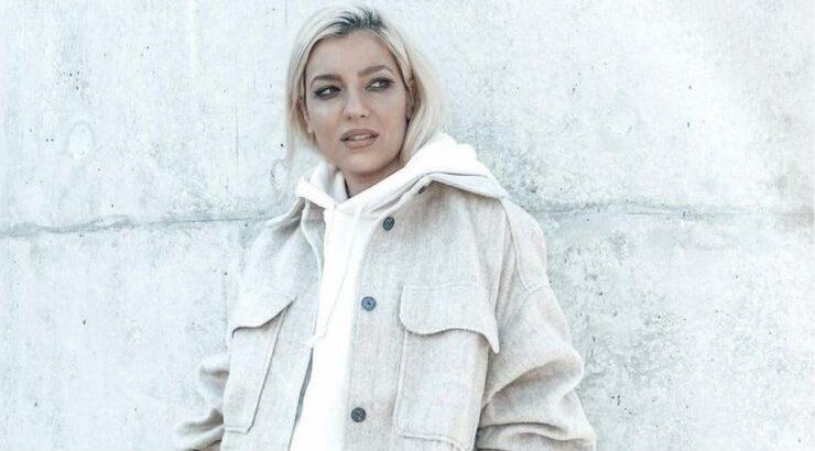 Άντρη Καραντώνη: Το μακιγιάζ που κάνει καθημερινά σε 5 μόνο λεπτά [βίντεο]