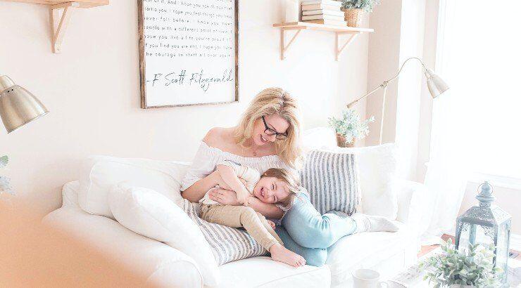 Πότε η μητέρα, αντί να αγαπά, σκοτώνει; Η ψυχολόγος απαντά…