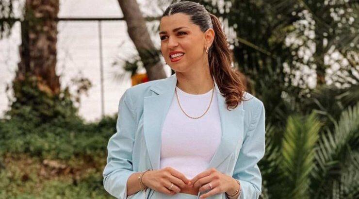 3 beauty insiders μας δείχνουν τα ανοιξιάτικα μανικιούρ τους