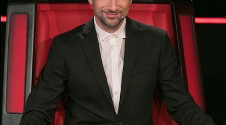 Ο Κωστής Μαραβέγιας σε τρυφερά στιγμιότυπα με τη σύντροφό του! [εικόνα]