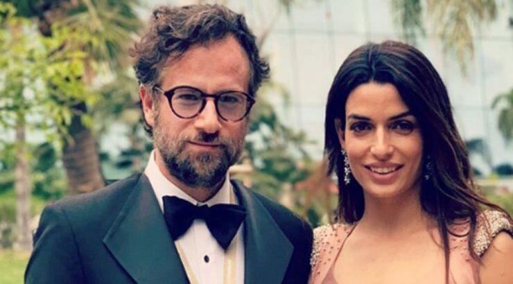 Κωστής Μαραβέγιας - Τόνια Σωτηροπούλου: Ανεβαίνουν τα σκαλιά της εκκλησίας! 