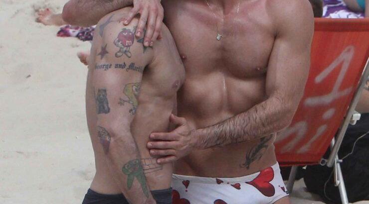 Καυτά φιλιά και αγκαλιές για τον Marc Jacobs και τον porn star φίλο του