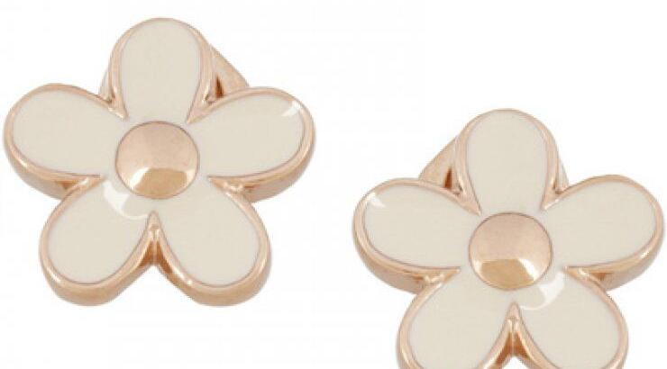 Σκουλαρίκια από τον Marc Jacobs