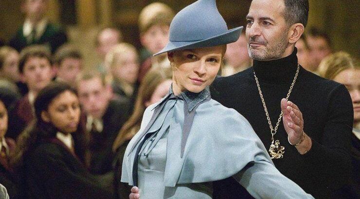 H Vogue στέλνει διάσημους σχεδιαστές μόδας στο Hogwarts