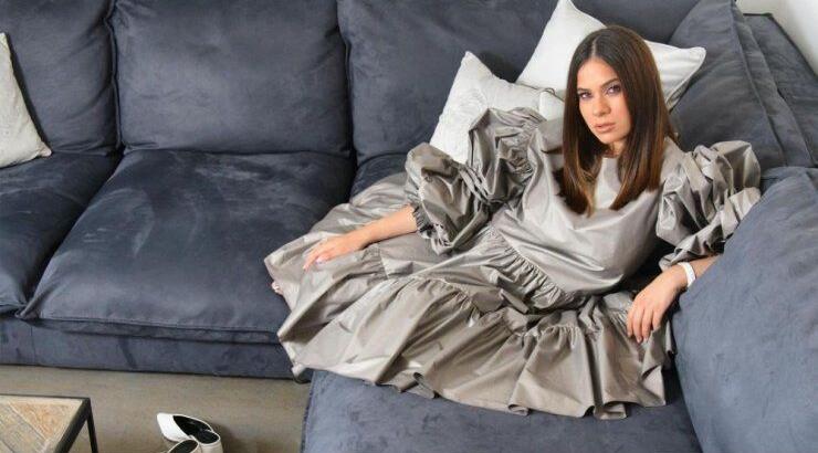 Μαρία Κορτζιά: Πρωινή έξοδος με τον μικρό Σοφοκλή αγκαλιά