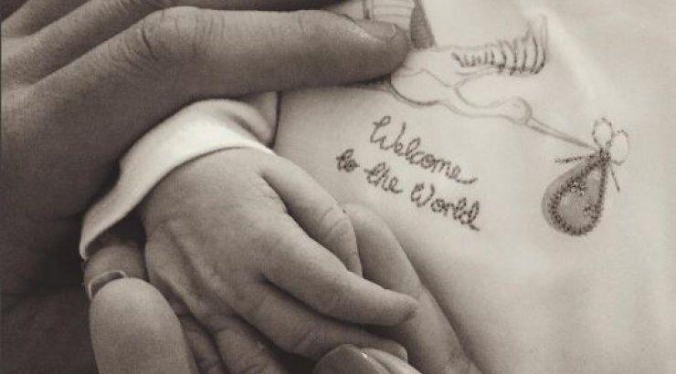 Γνωστή παρουσιάστρια γέννησε κρυφά καθώς υπήρξαν επιπλοκές στον τοκετό