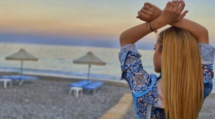 Κύπρια τραγουδίστρια περιμένει το πρώτο της μωράκι και μόλις το αποκάλυψε! [βίντεο]