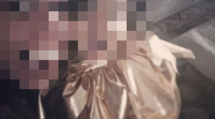 Επώνυμη Κύπρια στην πρώτη χριστουγεννιάτικη παράσταση του γιου της!