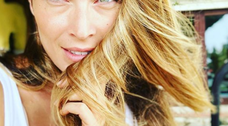 Μαριέττα Χρουσαλά: Ο γιος της έγινε τεσσάρων μηνών και μας τον έδειξε!