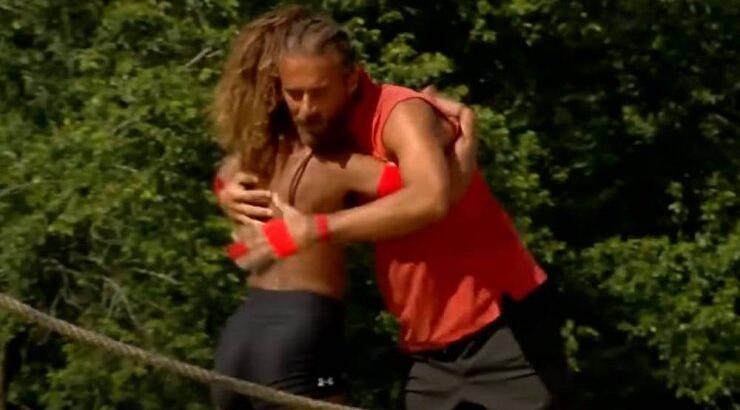 Ο Μάριος παραδέχτηκε στην Ελευθερία ότι είχε και άλλη ερωτική επαφή εκτός από την Καρολίνα [βίντεο]