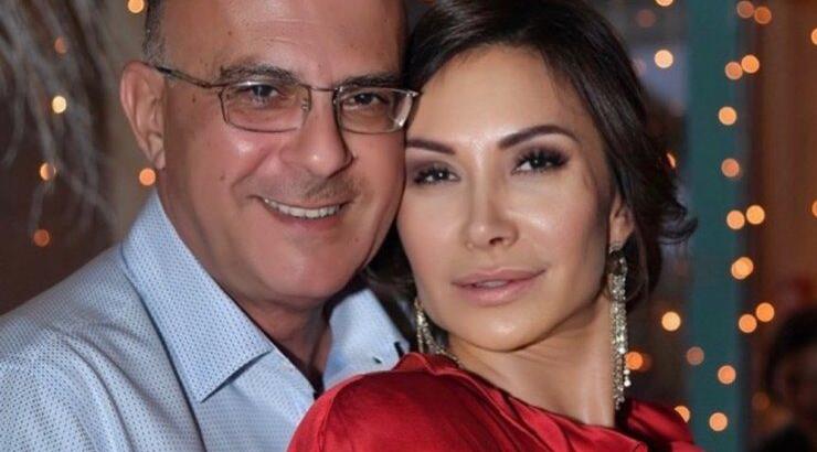 Ροντίκα Κάρογιαν: Απαντάει για πρώτη φορά “ανοιχτά” για τη φημολογούμενη σχέση της Αριστοτέλους με τον σύζυγό της