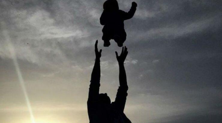 Επώνυμος μοιράστηκε τα πιο όμορφα στιγμιότυπα από τις διακοπές με την Κύπρια σύζυγό του και τον ενός έτους γιο του!