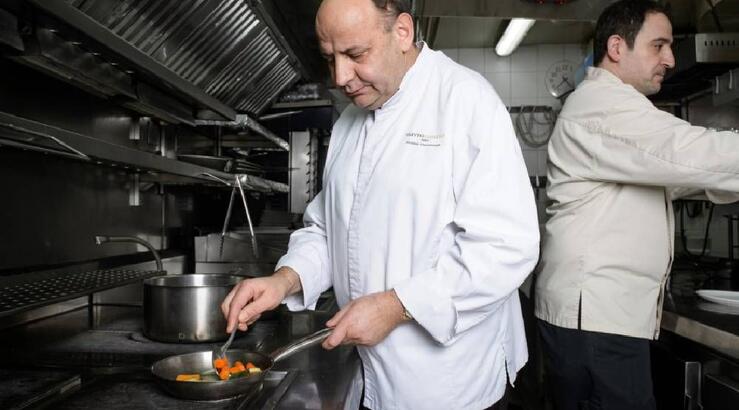 Ο πρώτος Κύπριος chef με αστέρι Michelin θα μαγειρέψει στα φετινά Cyprus Eating Awards