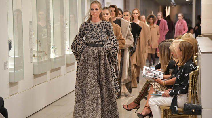 Η μόδα συνάντησε την τέχνη στη Λεβέντειο Πινακοθήκη