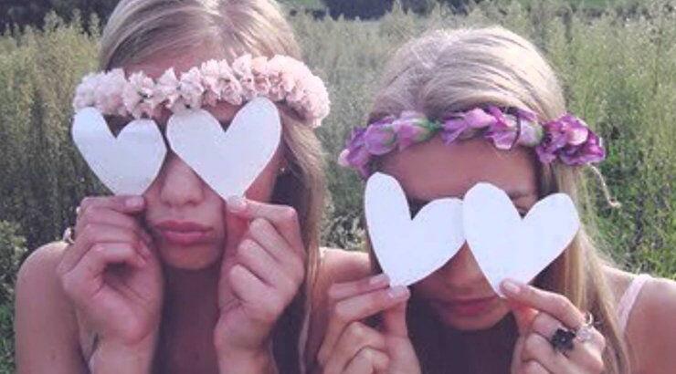 15 λόγοι που η παιδική σου φίλη είναι η καλύτερη