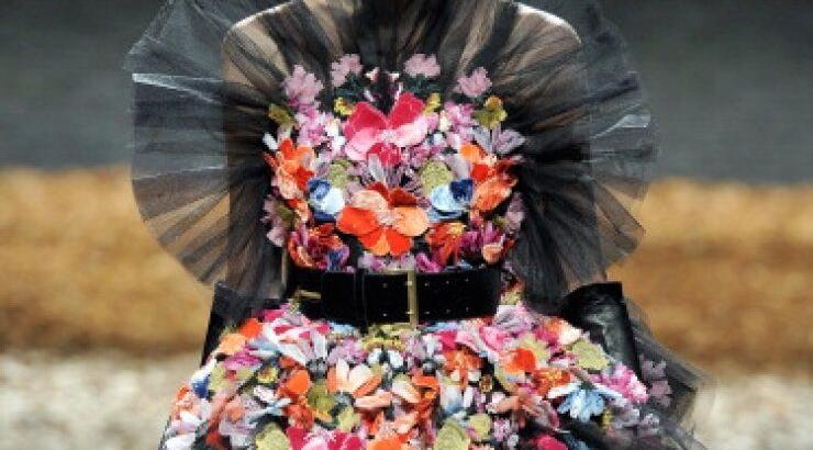 Ο οίκος Alexander McQueen θα απέχει από την Εβδομάδα Μόδας στο Παρίσι