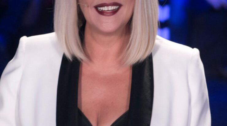 Ρούλα Κορομηλά: Επιστρέφει στην τηλεόραση!