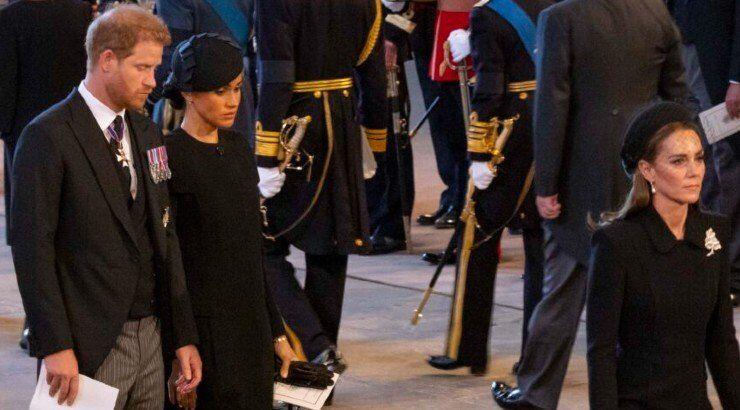 Kate Middleton – Meghan Markle: Δακρυσμένες μπροστά στο φέρετρο της Βασίλισσας Ελισάβετ