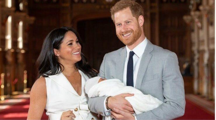 Meghan Markle: Επέλεξε δημιουργία μιας νεαρής σχεδιάστριας στην πρώτη της εμφάνιση μετά την γέννηση του γιου της