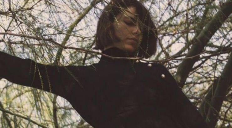 Μέγκι Ντρίο: Σε κατάσταση σοκ βγήκε δημόσια και αποκάλυψε πως το πρωί πέθανε η μητέρα της [βίντεο]