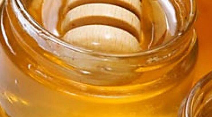 Μέλι το αναζωογονητικό: 5 απίστευτα οφέλη του στην επιδερμίδα σας!