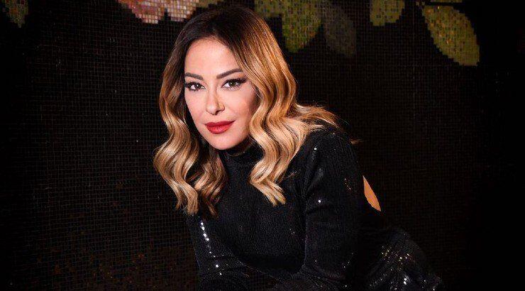 Η Μελίνα Ασλανίδου στη σκηνή των φετινών Cyprus Eating Awards 