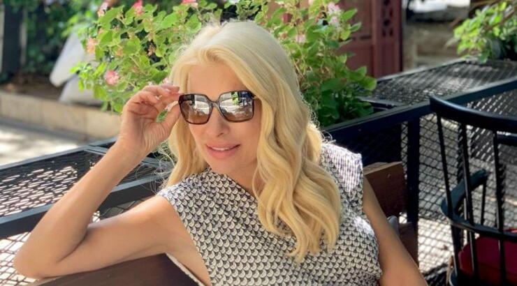 Ελένη Μενεγάκη: Η αποστομωτική απάντηση που έδωσε σε follower της που την "έκραξε" [εικόνα]