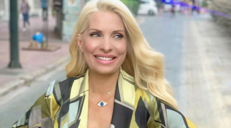 Ελένη Μενεγάκη: Aνέφερε που βρίσκονται τα παιδιά της όσο εκείνη είναι στην Άνδρο [ εικόνα] 