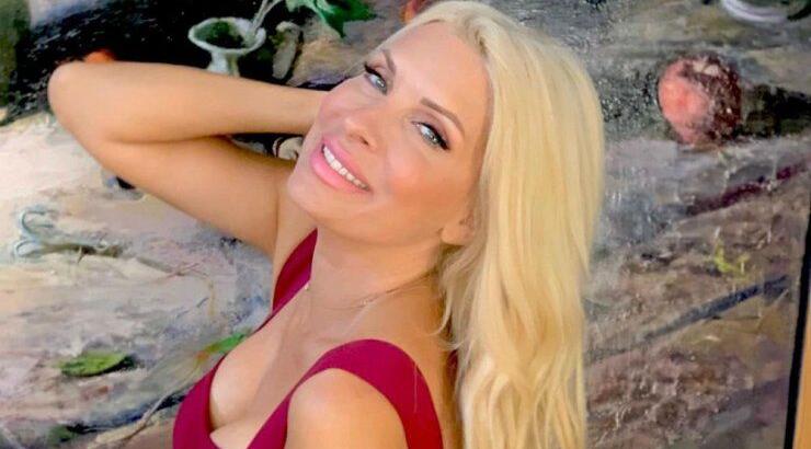 Ελένη Μενεγάκη: Δεν θα πιστεύετε τι τούρτα έσβησε για τα γενέθλιά της [εικόνα]