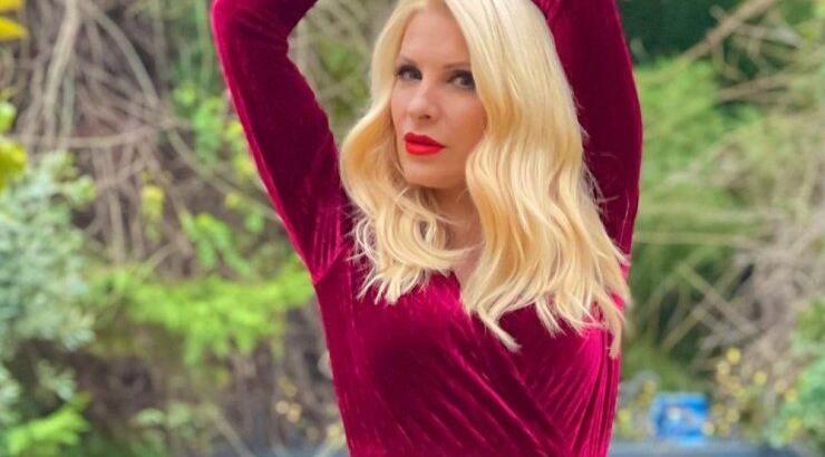 Ελένη Μενεγάκη: Δείτε την να παίζει με τα παιδιά της στα χιόνια [εικόνες]