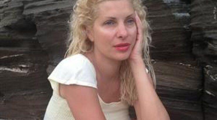 Η Ελένη Μενεγάκη σκέφτεται να εγκαταλείψει την Αθήνα! 