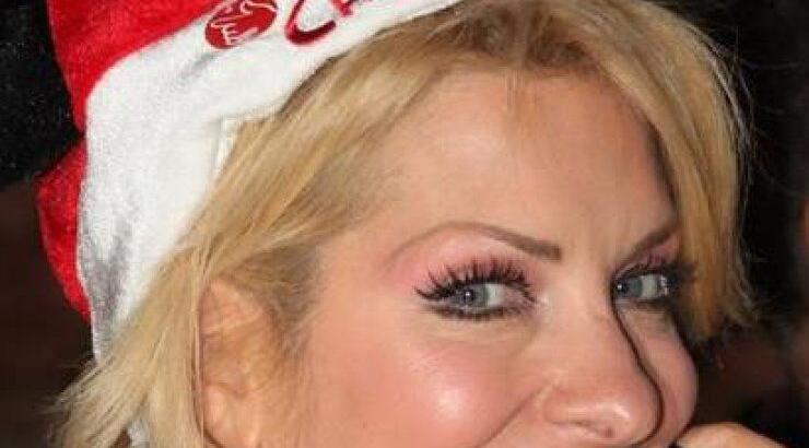 Με ποιους θα κάνει Χριστούγεννα η Ελένη Μενεγάκη και τι ετοίμασε για την Πρωτοχρονιά!