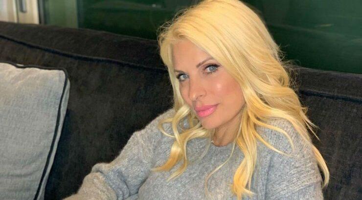 Ελένη Μενεγάκη: Φωτογραφίζεται μαζί με τη μικρή Μαρίνα και μας δείχνει το πρόσωπό της [εικόνα]