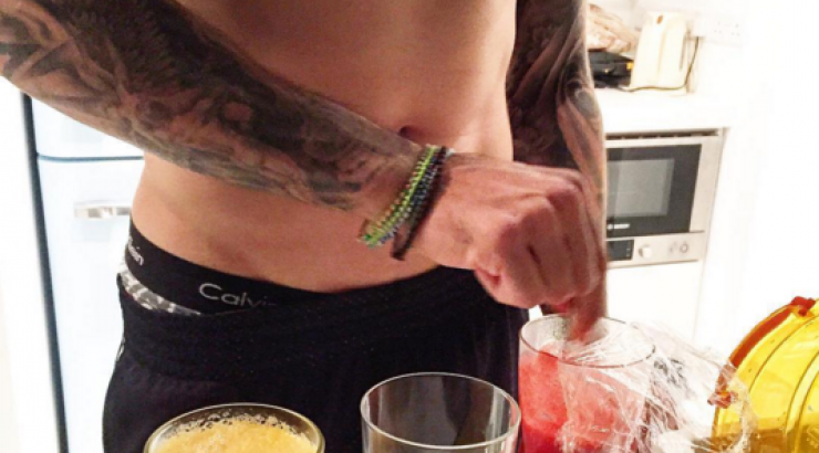 Ποιος επώνυμος Κύπριος ποζάρει ημίγυμνος στο instagram;