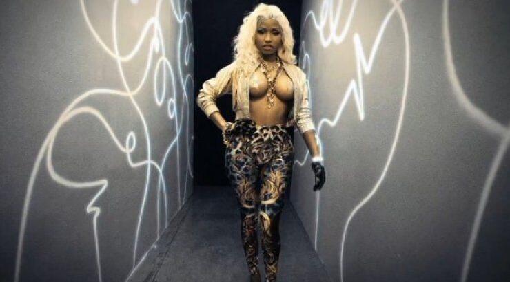 Δείτε ολόκληρο το νέο σέξι κλιπ της Νίκι Μινάζ